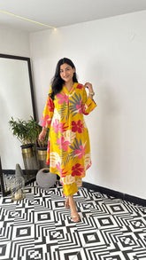 Flamingo Printed Cotton Flower Print Kurti With Pant