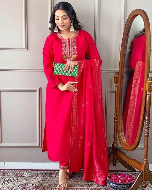 Charming Red Ethnic Kurta-Set