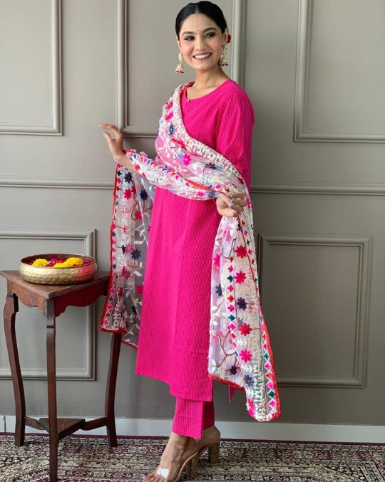 Lovely Pink Ethnic Kurta-Set