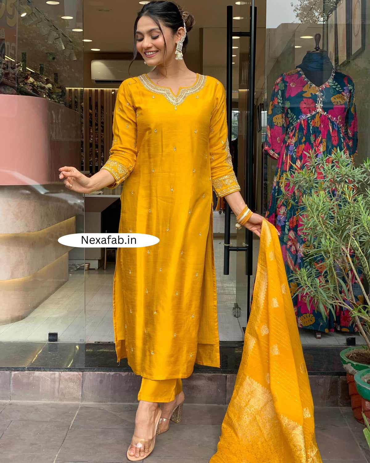 Luxurious Yellow Ethnic Kurta-Set