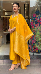 Luxurious Yellow Ethnic Kurta-Set