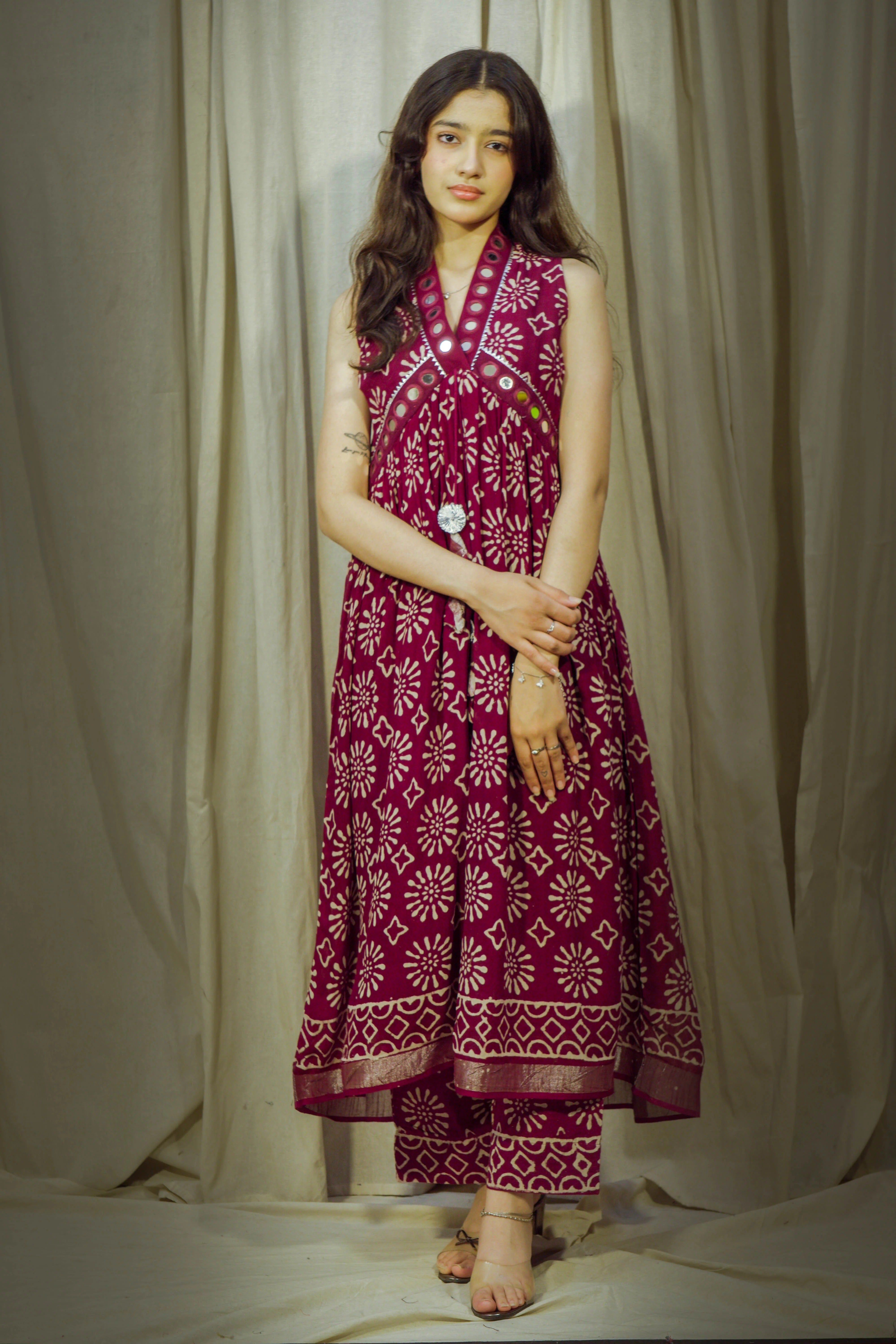 Radhika Mirrorwork Linen Kurta Set