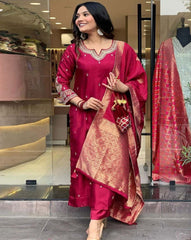 Luxurious Maroon Ethnic Kurta-Set