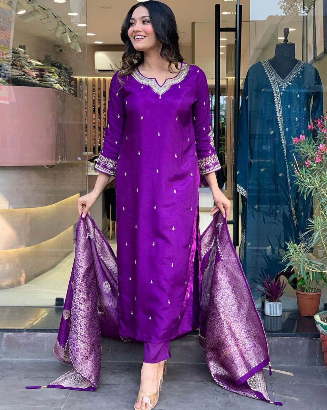 Luxurious Purple Ethnic Kurta-Set