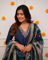 Stunning Rama Ethnic Kurta-Set