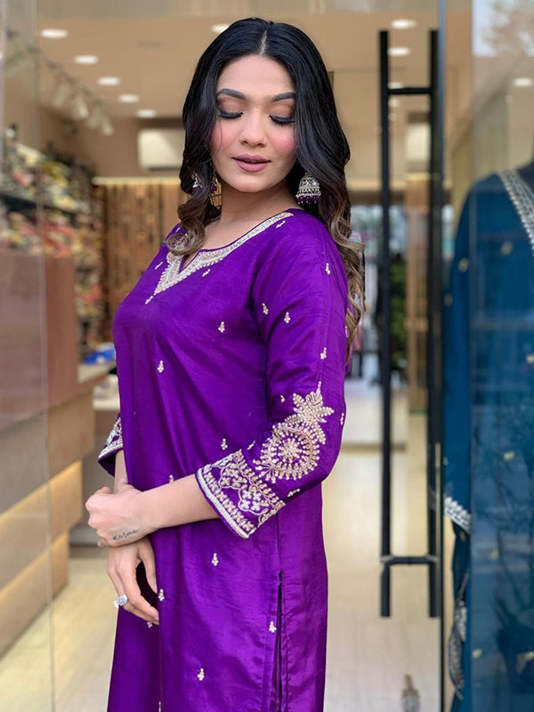 Luxurious Purple Ethnic Kurta-Set