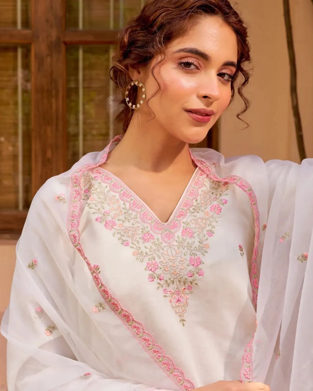 Luxurious Pink Ethnic Kurta-Set