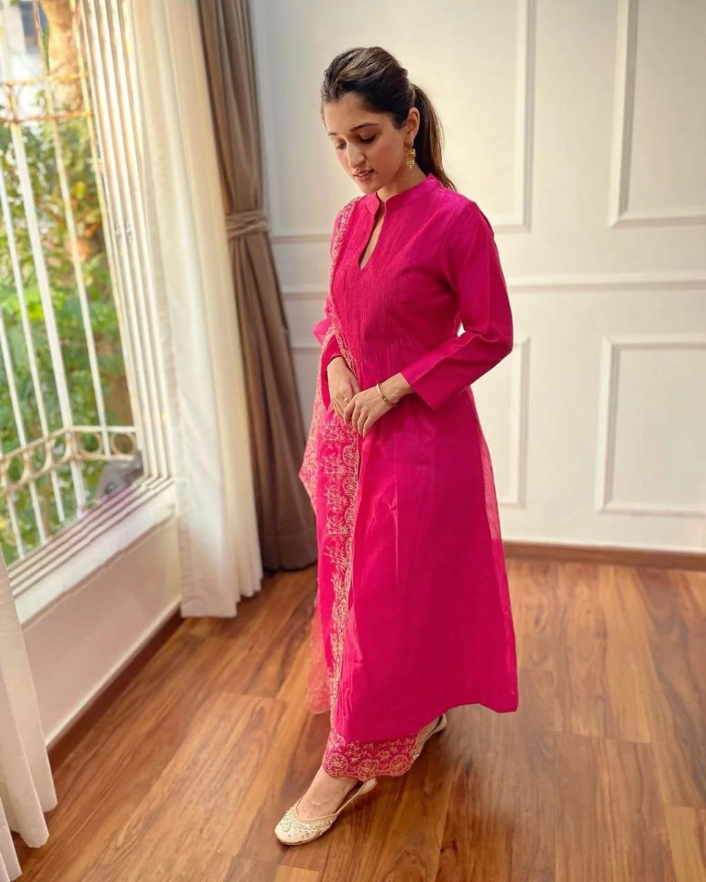 Graceful Pink Ethnic Kurta-Set