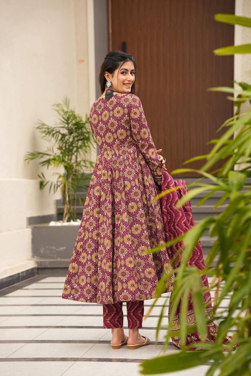 Graceful Soft Cotton Kurta Set