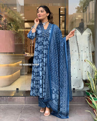 Opulent Blue Ethnic Kurta-Set