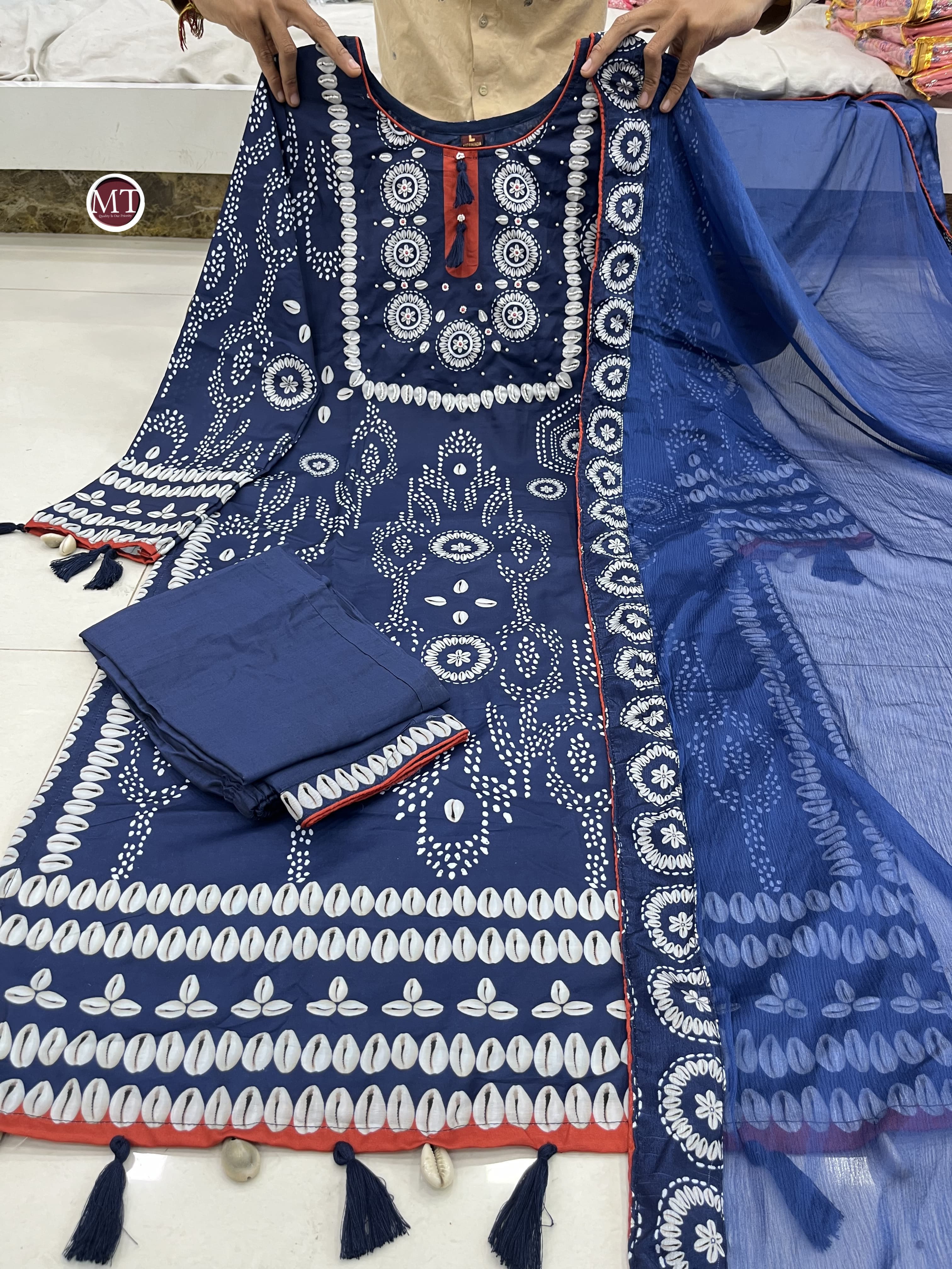 Glorious Blue Ethnic Kurta-Set